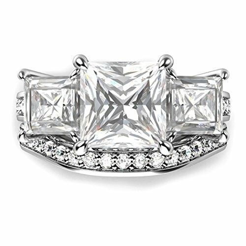 Elegant three-stone diamond ring with square cut stones